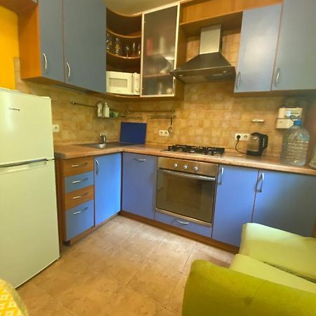Adventure Apartamento Kiev Exterior foto
