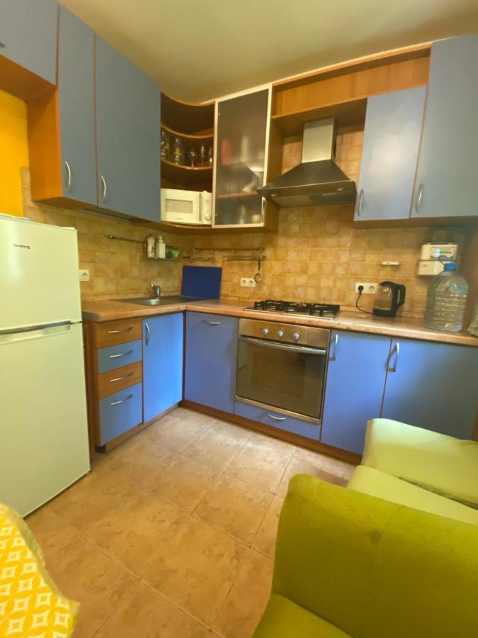Adventure Apartamento Kiev Exterior foto