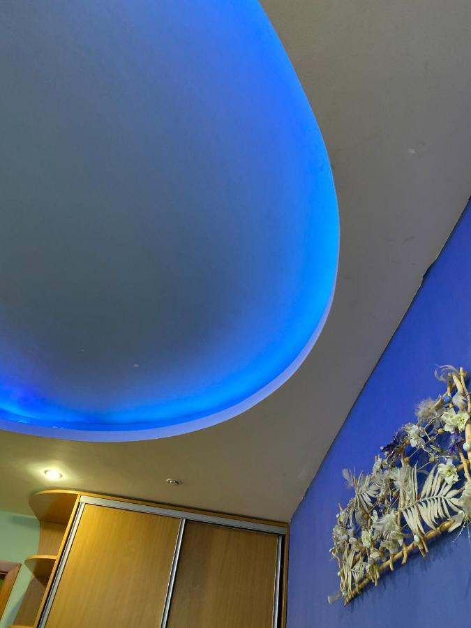 Adventure Apartamento Kiev Exterior foto